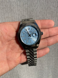 Éclipse Date — Bleu Glacier